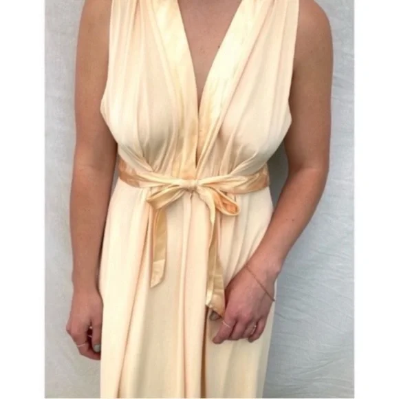 Beautiful Vintage golden yellow deep-V slip dress - Picture 3 of 16